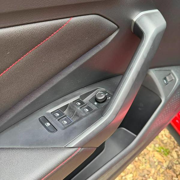 Volkswagen Jetta GLi 350 TSI 2.0 16V 4P Automático - foto 17