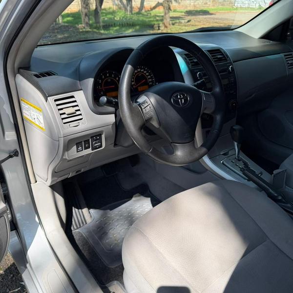 Toyota Corolla GLi 1.8 Flex 16V Automático - foto 12