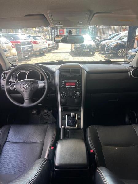 Suzuki Vitara 2.0 - foto 8