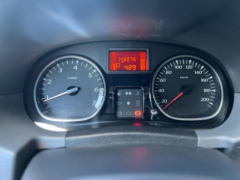 Renault Duster 2.0 D 4X2 - foto 9