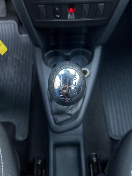 Renault Logan Zen Flex 1.0 12V 4P Mec. - foto 9