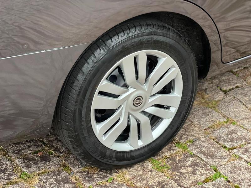 Nissan Versa V Drive 1.6 Mt - foto 17