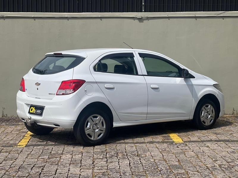 Chevrolet Onix 1.0 LT - foto 3