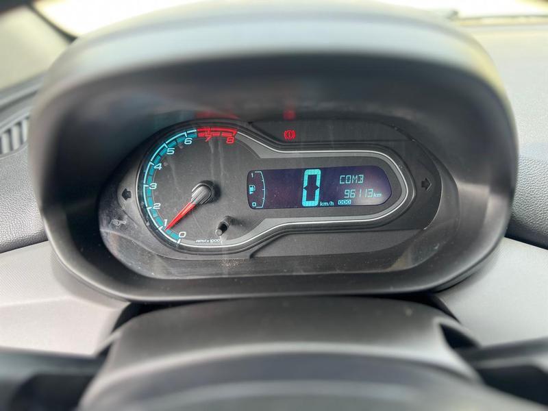 Chevrolet Onix 1.0 LT - foto 6