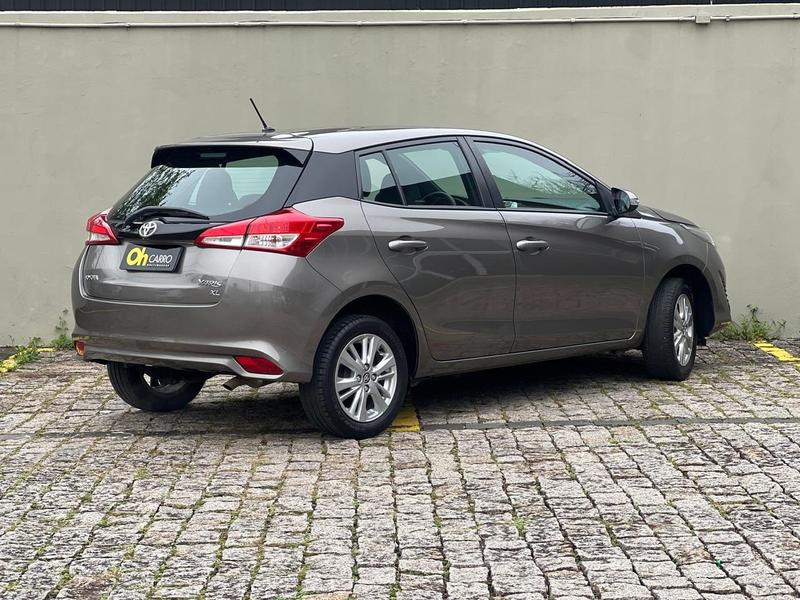 Toyota Yaris Hatch Xl 1.3 Automático - foto 3