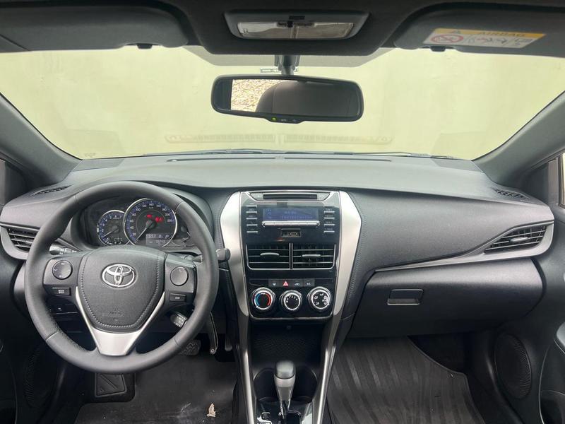 Toyota Yaris Hatch Xl 1.3 Automático - foto 5