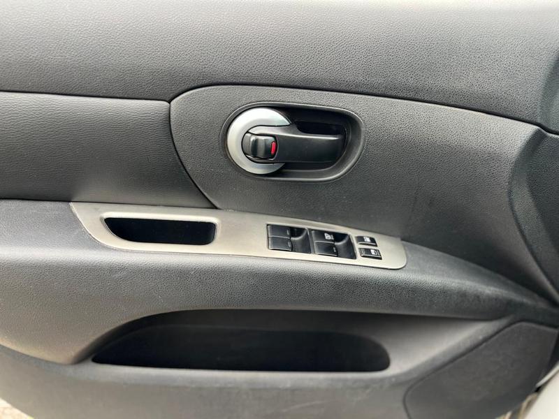 Nissan Livina Grand Sl 1.8 16V Flex Fuel Aut. - foto 10