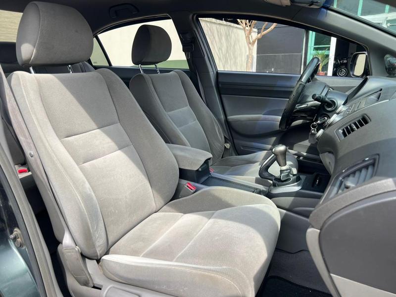 Honda Civic 1.8 Lxs 16V Flex 4P Manual - foto 14