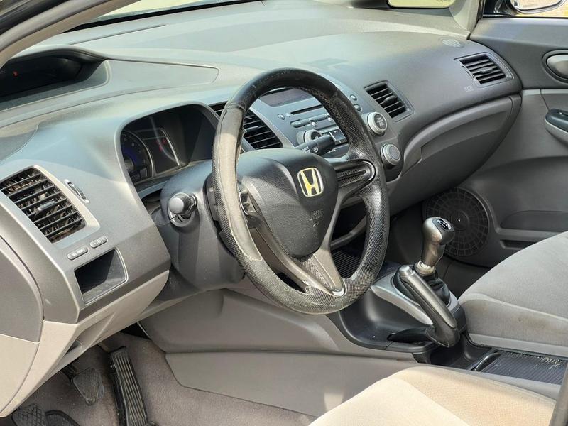 Honda Civic 1.8 Lxs 16V Flex 4P Manual - foto 8