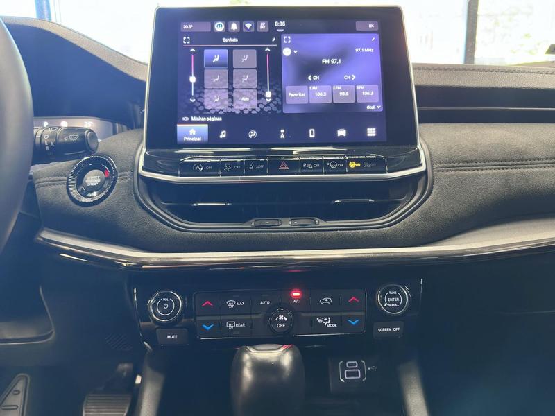 Jeep Commander Limited T270 13 Tb Flex Automático - foto 18