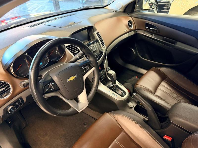 Chevrolet Cruze Sedan LTZ 1.8 16V Automático - foto 9