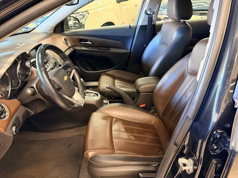 Chevrolet Cruze Sedan LTZ 1.8 16V Automático - foto 11