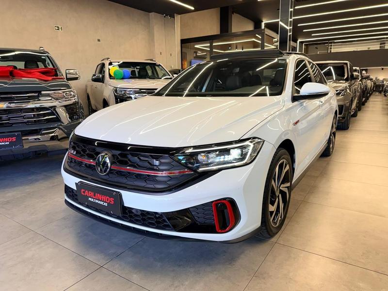 Volkswagen Jetta 2024 à venda