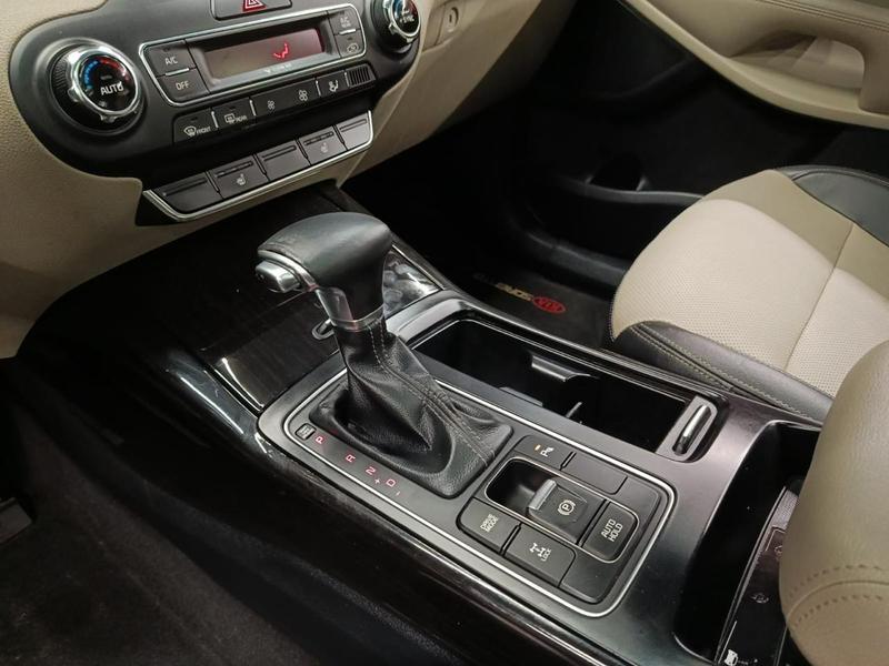 Kia Sorento 3.5 V6 24V 4X4 Automático 7 Lugares - foto 18