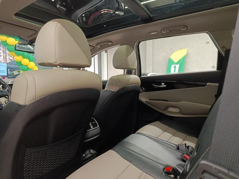 Kia Sorento 3.5 V6 24V 4X4 Automático 7 Lugares - foto 9
