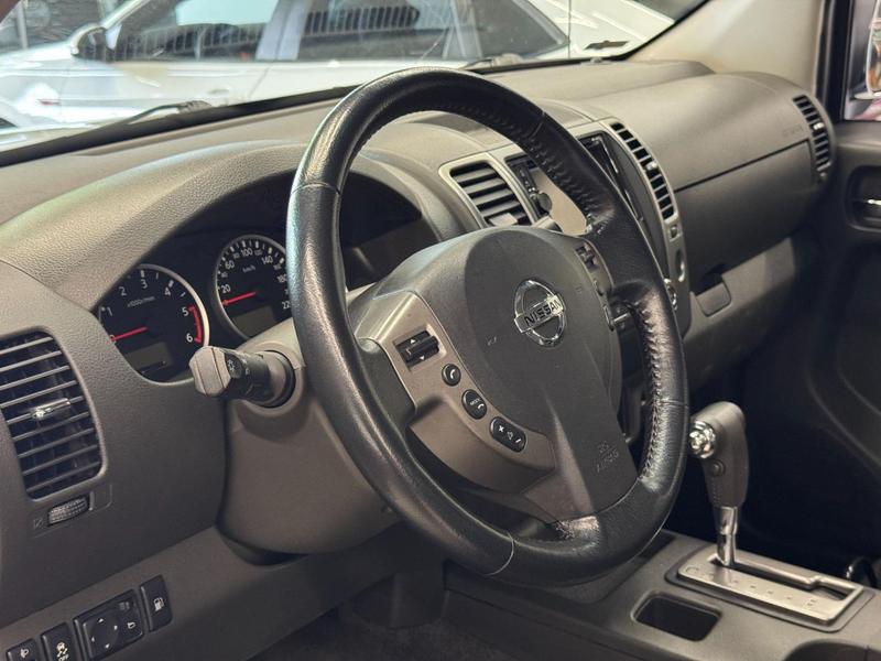 Nissan Frontier Sv At.cd 4X4 2.5 Tb Diesel Mec. - foto 16