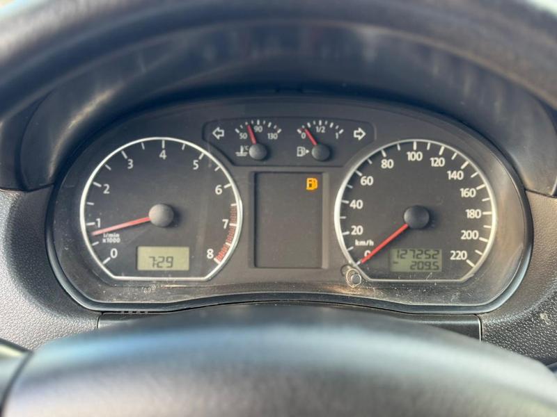 Volkswagen Polo 1.6 - foto 17