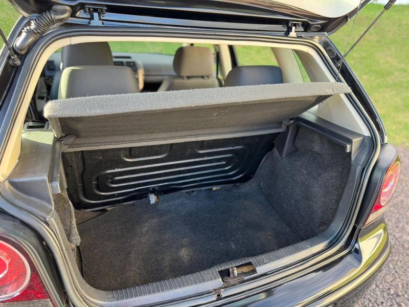 Volkswagen Polo 1.6 - foto 11