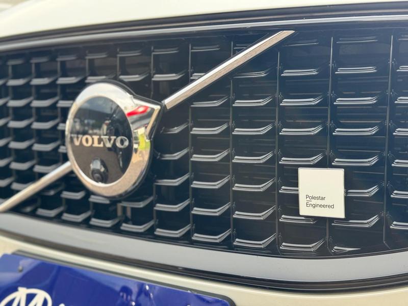 Volvo XC60 T8 Polestar - foto 4