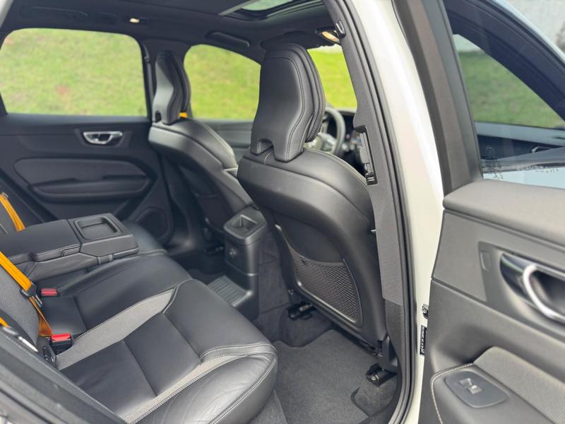 Volvo XC60 T8 Polestar - foto 10