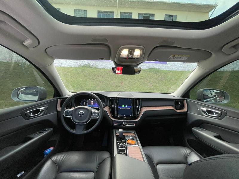 Volvo XC60 T8 Plus - foto 16