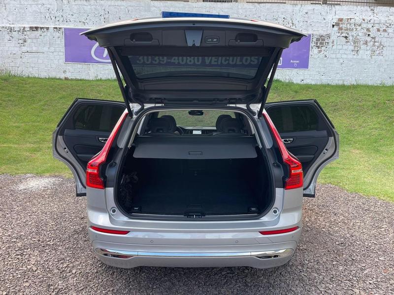 Volvo XC60 T8 Plus - foto 13