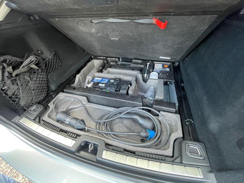 Volvo XC60 T8 Plus - foto 15