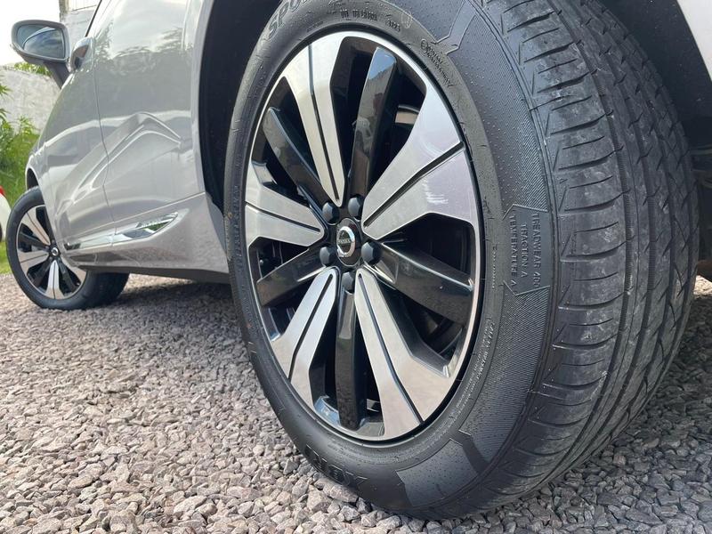 Volvo XC60 T8 Plus - foto 10