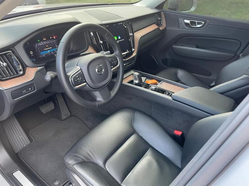 Volvo XC60 T8 Plus - foto 19