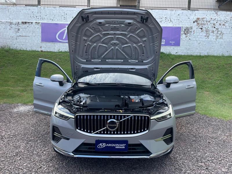 Volvo XC60 T8 Plus - foto 4