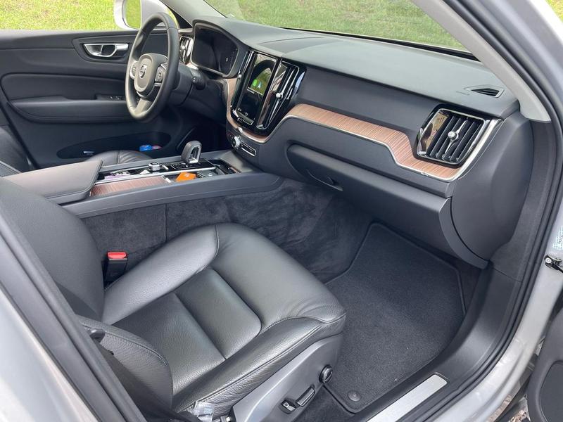Volvo XC60 T8 Plus - foto 7