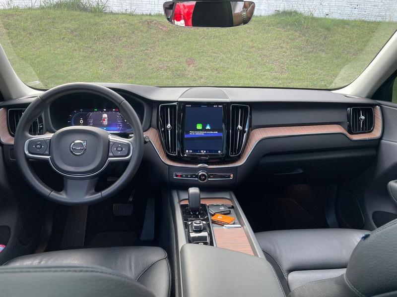 Volvo XC60 T8 Plus - foto 17
