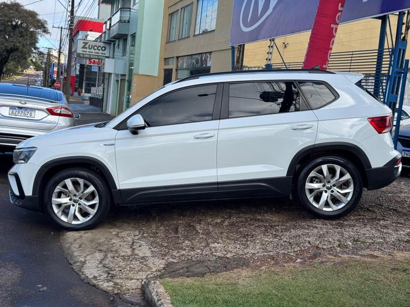 Volkswagen Taos Cl TSI Ae - foto 13