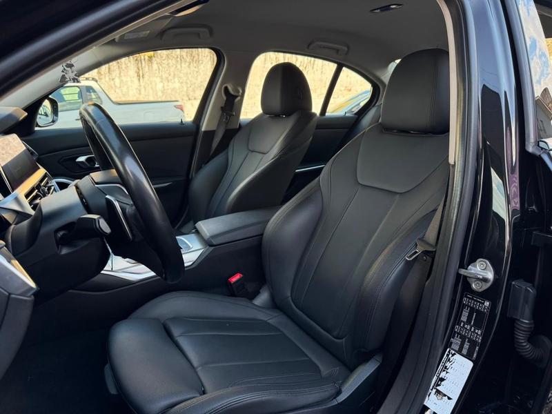 BMW 320i - foto 15