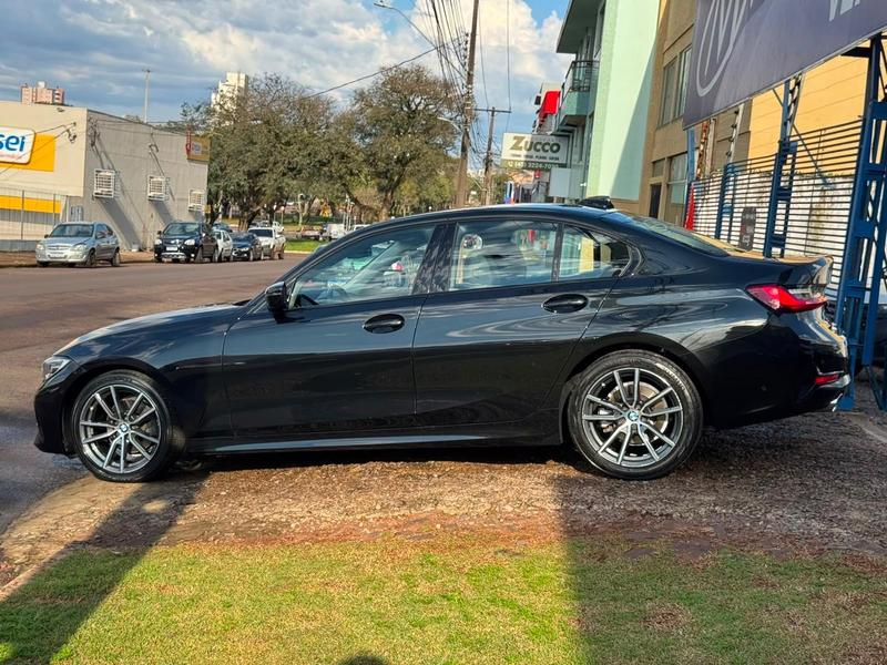 BMW 320i - foto 18