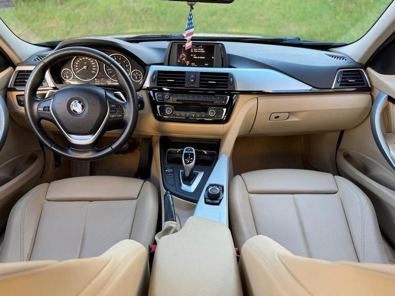 BMW 320i Active Flex - foto 14