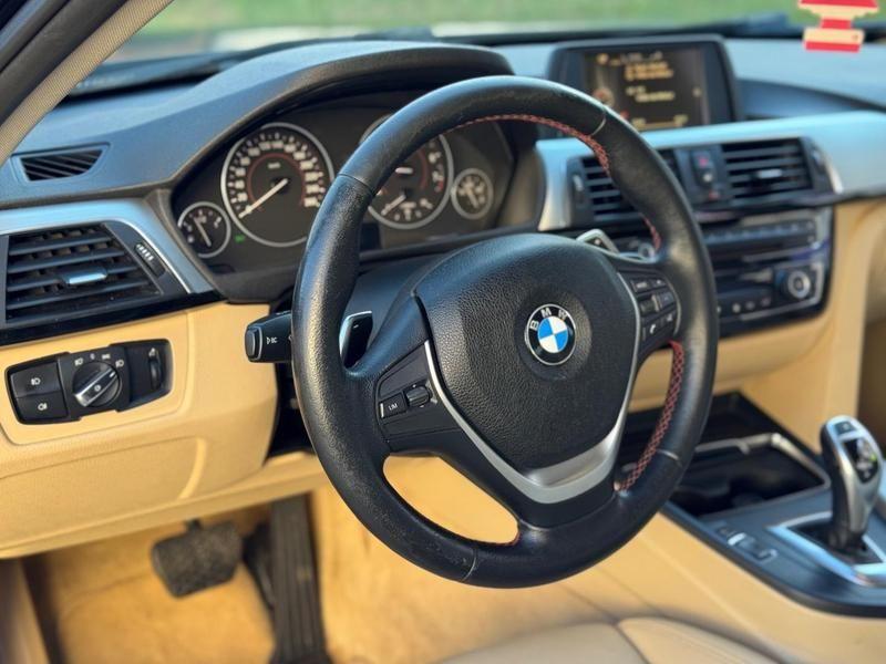 BMW 320i Active Flex - foto 20