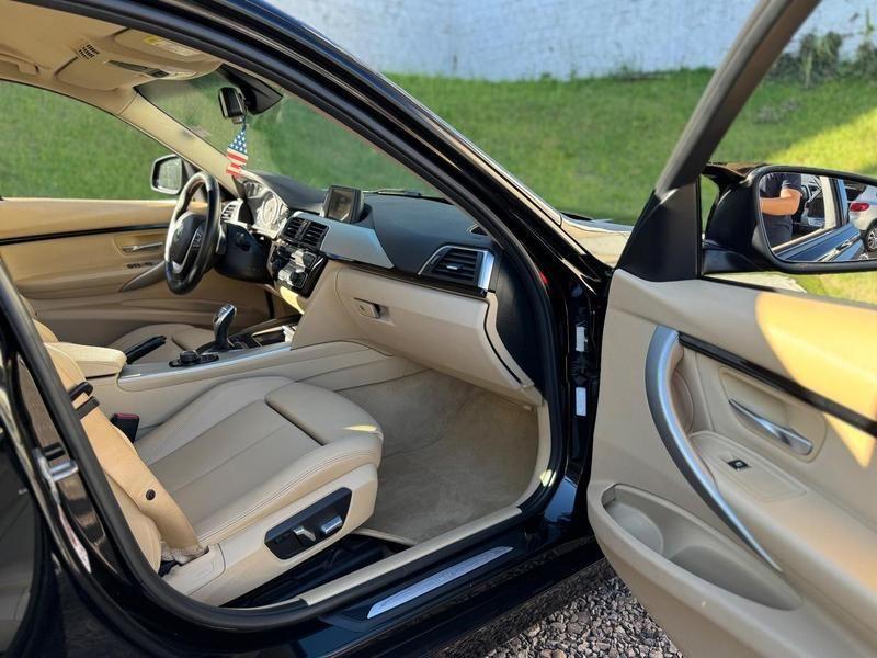 BMW 320i Active Flex - foto 8