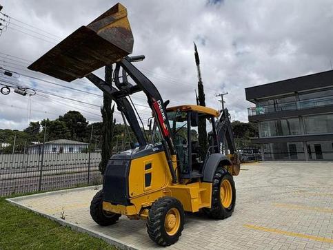 JOHN DEERE RETROESCAVADEIRA 310L