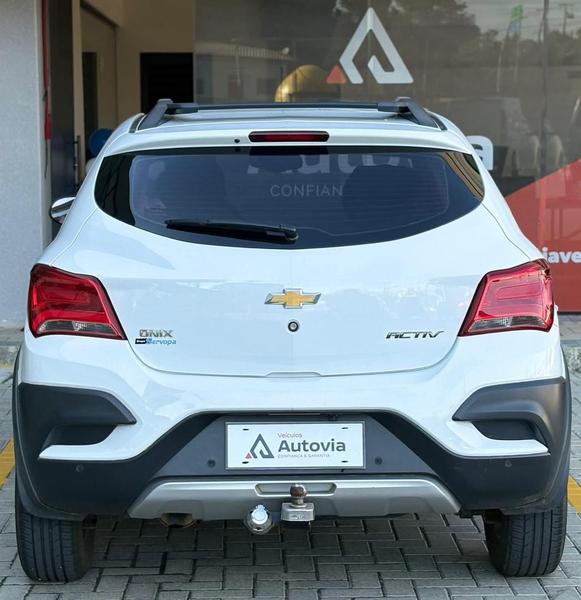 Chevrolet Onix 14mt Act - foto 5