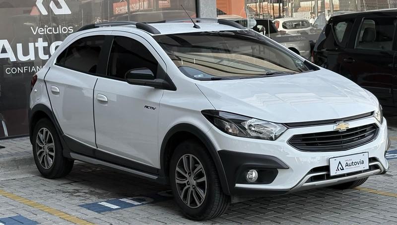 Chevrolet Onix 14mt Act - foto 3