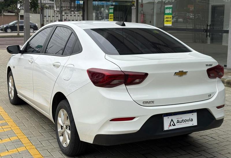 Chevrolet Onix Plus 10tat - foto 6