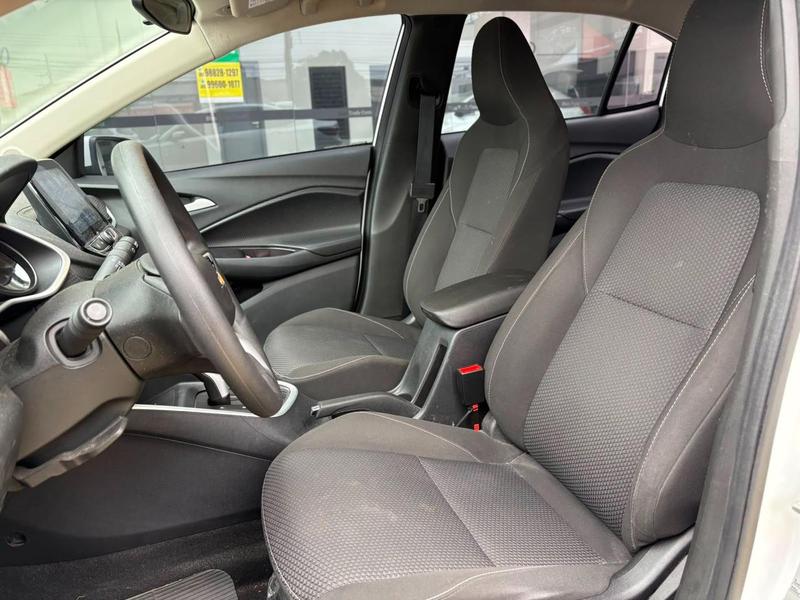 Chevrolet Onix Plus 10tat - foto 8