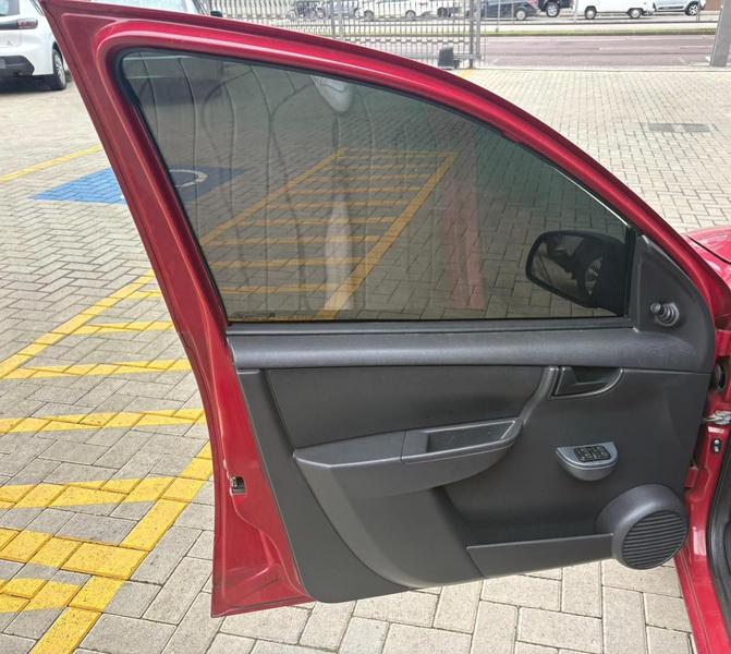 Chevrolet Celta Life Ls 1.0 Mpfi 8V Flexpower 3P - foto 6