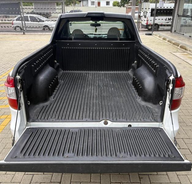 Chevrolet Montana Ls1 - foto 13