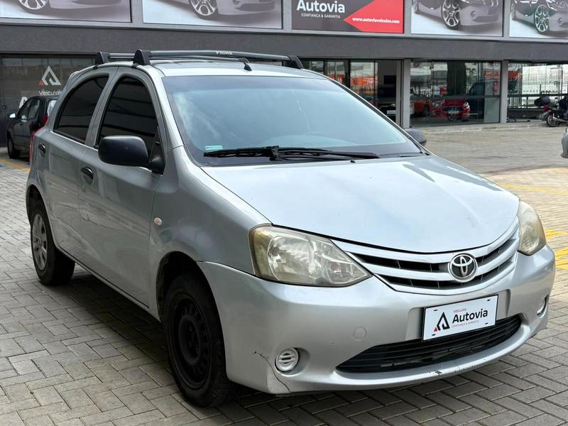 Toyota Etios Hb X - foto 3