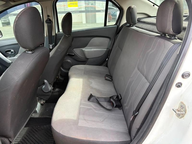 Renault Logan Exp 1.6 M - foto 10