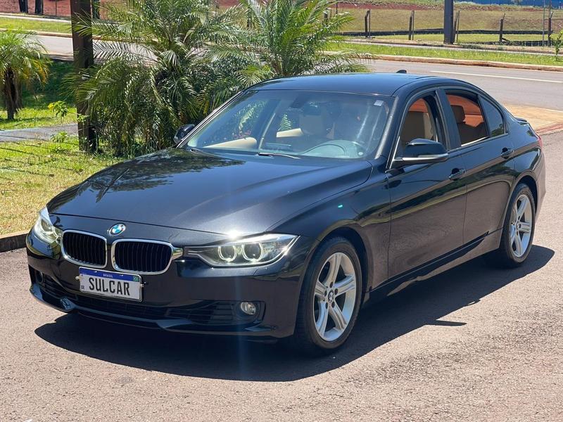BMW 320i 2014 à venda