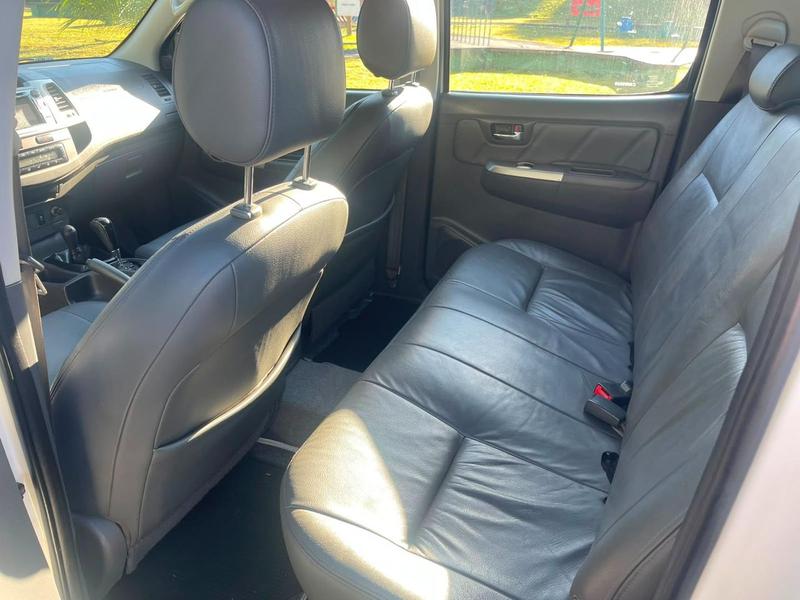 Toyota Hilux Cd Srv D4 D 4X4 3.0 TDI Diesel Automático - foto 10