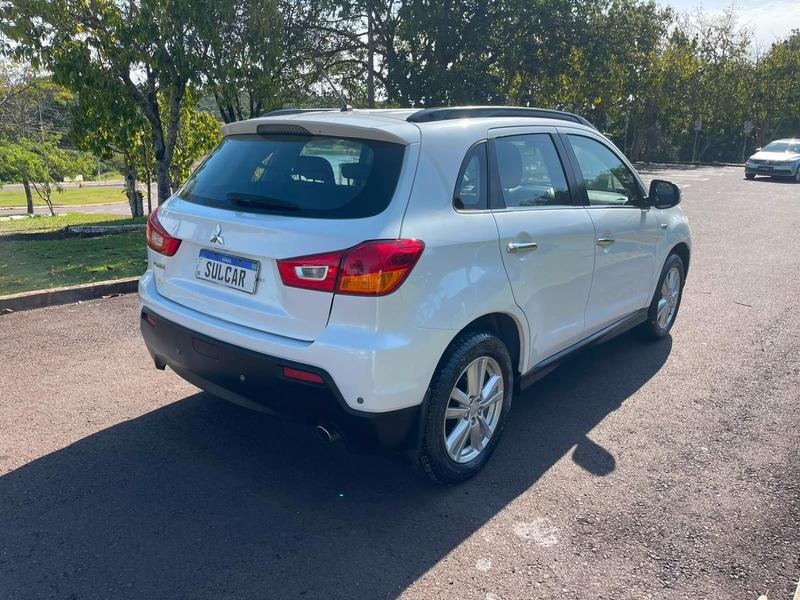 Mitsubishi ASX 2.0 16V 4X4 160cv Automático - foto 6
